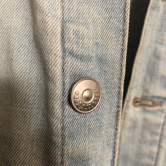 Divided H&M Distressed Blue Jean Denim Jacket - Picture 3 of 8